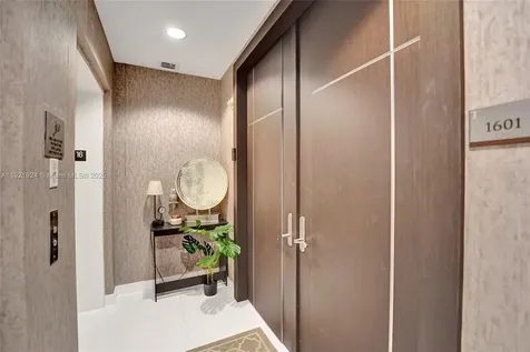15811 Collins Avenue Sunny Isles Beach FL 33160