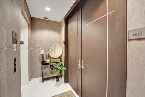 15811 Collins Avenue Sunny Isles Beach FL 33160