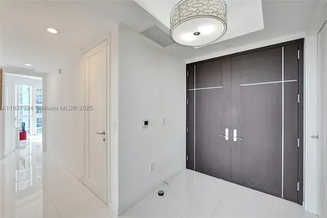 15811 Collins Avenue Sunny Isles Beach FL 33160