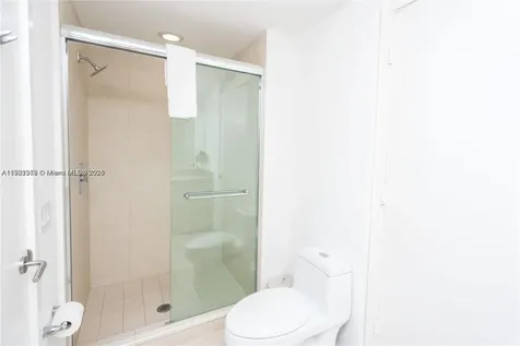 4111 S Ocean Drive Hollywood FL 33019