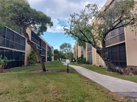 8415 SW 107th Avenue Miami FL 33173