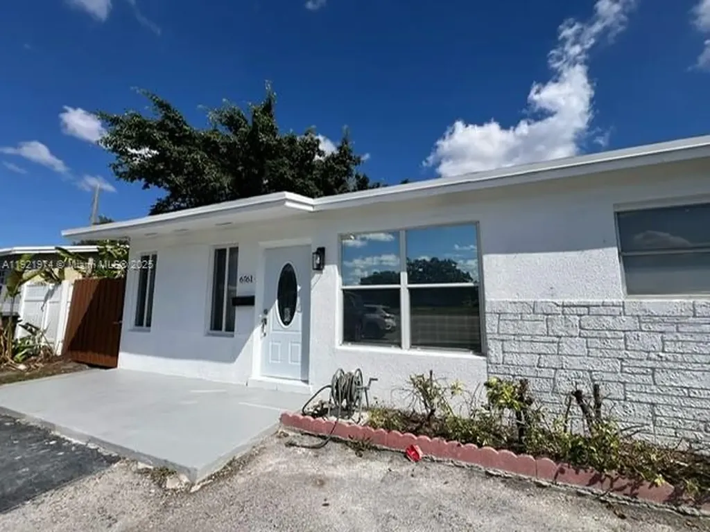 6761 Sheridan Street Hollywood FL 33024