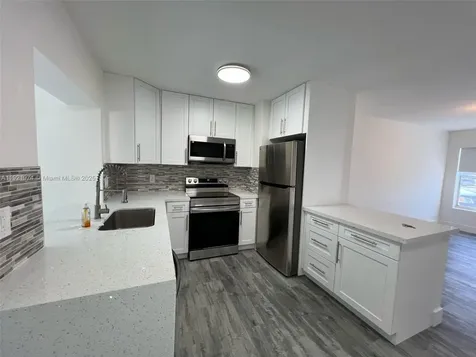 6761 Sheridan Street Hollywood FL 33024