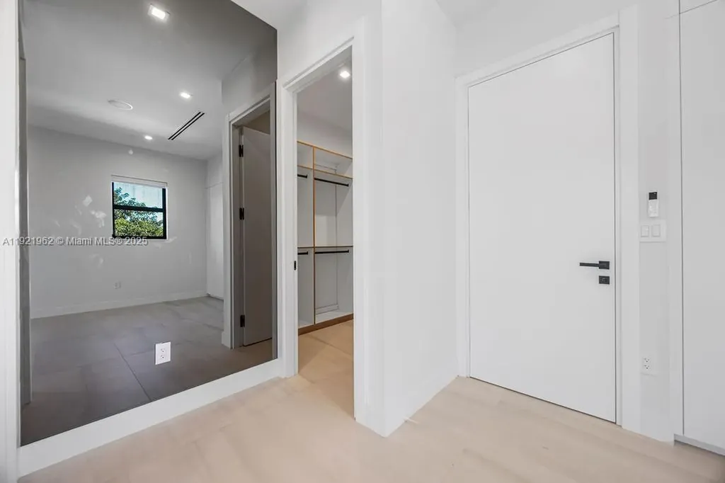 1222 NE 13th Avenue Fort Lauderdale FL 33304