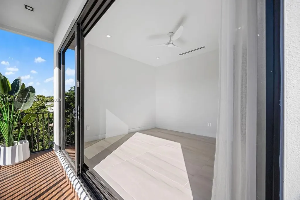 1222 NE 13th Avenue Fort Lauderdale FL 33304