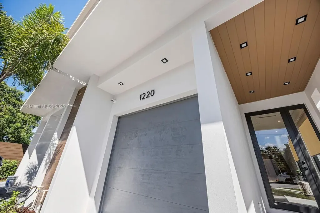 1222 NE 13th Avenue Fort Lauderdale FL 33304