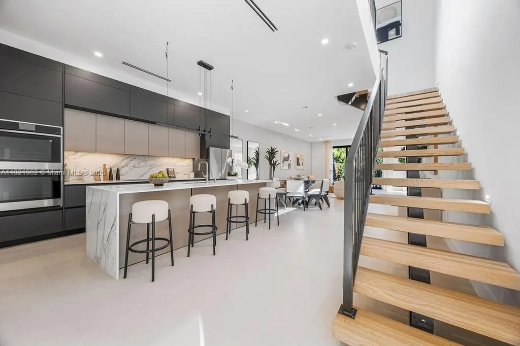 1222 NE 13th Avenue Fort Lauderdale FL 33304