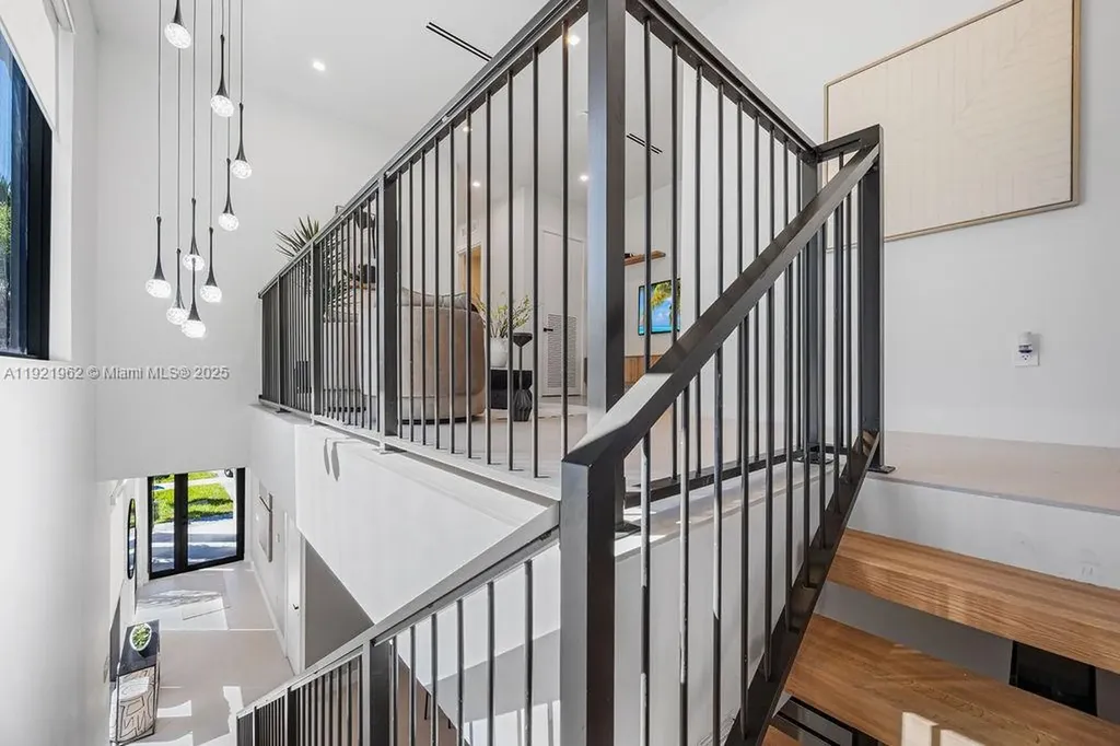 1222 NE 13th Avenue Fort Lauderdale FL 33304