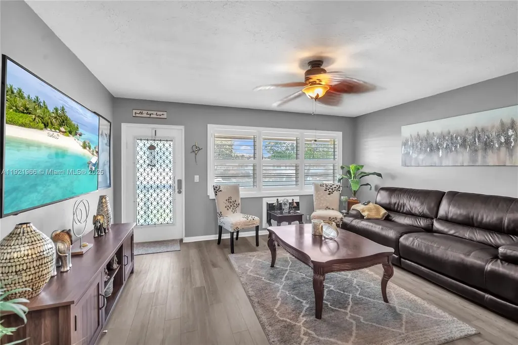 244 Durham F Deerfield Beach FL 33442