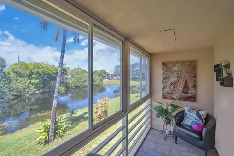 244 Durham F Deerfield Beach FL 33442