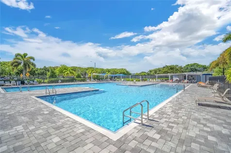 244 Durham F Deerfield Beach FL 33442