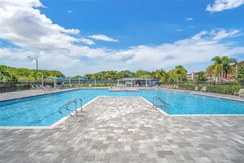 244 Durham F Deerfield Beach FL 33442
