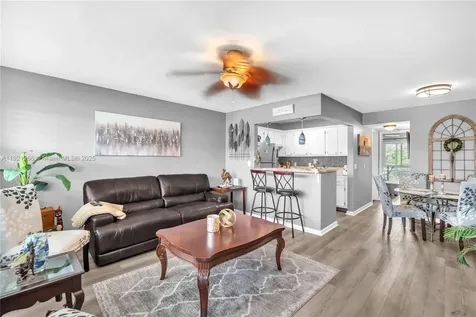 244 Durham F Deerfield Beach FL 33442