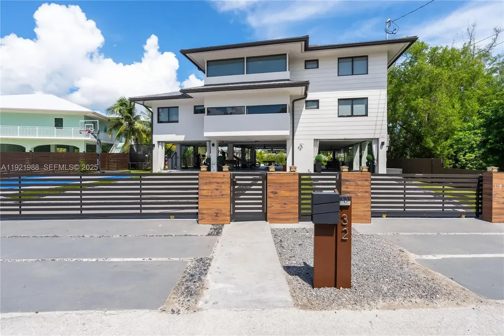 32 N Bounty Lane Key Largo FL 33037