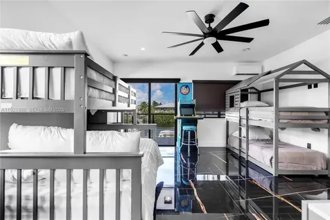 32 N Bounty Lane Key Largo FL 33037