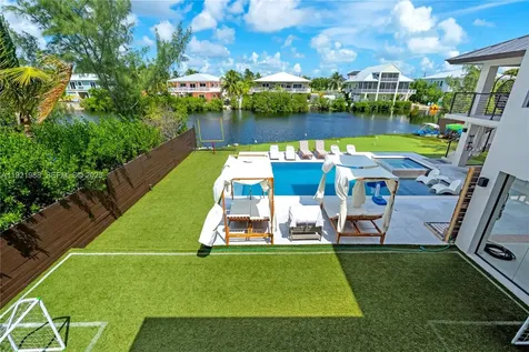 32 N Bounty Lane Key Largo FL 33037