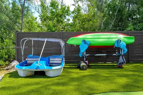 32 N Bounty Lane Key Largo FL 33037