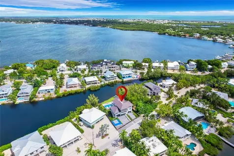 32 N Bounty Lane Key Largo FL 33037