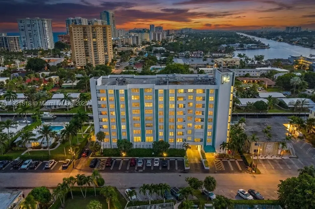 3210 SE 10th Street Pompano Beach FL 33062