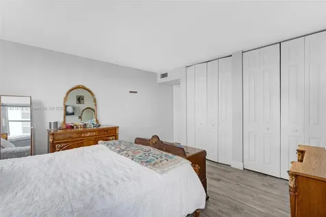 3210 SE 10th Street Pompano Beach FL 33062