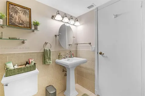 3210 SE 10th Street Pompano Beach FL 33062
