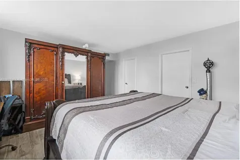 3210 SE 10th Street Pompano Beach FL 33062