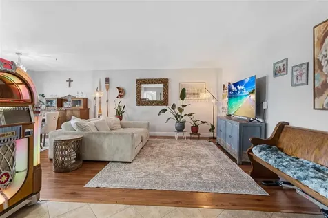 3210 SE 10th Street Pompano Beach FL 33062