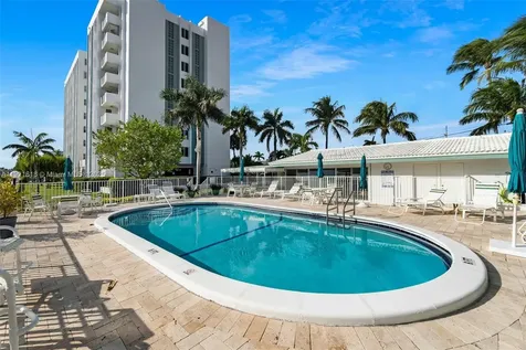 3210 SE 10th Street Pompano Beach FL 33062