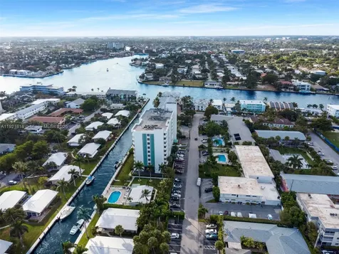3210 SE 10th Street Pompano Beach FL 33062