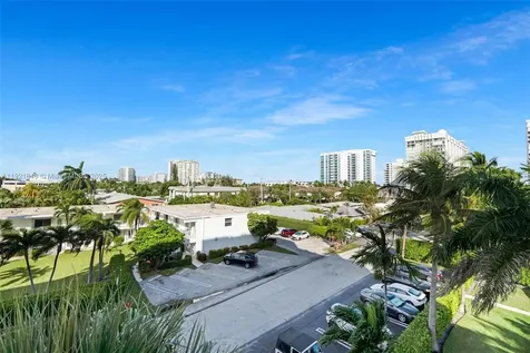 3210 SE 10th Street Pompano Beach FL 33062