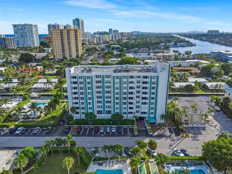 3210 SE 10th Street Pompano Beach FL 33062