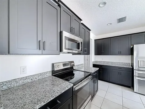 857 Scrub Oak Hammock Road Davenport FL 33837