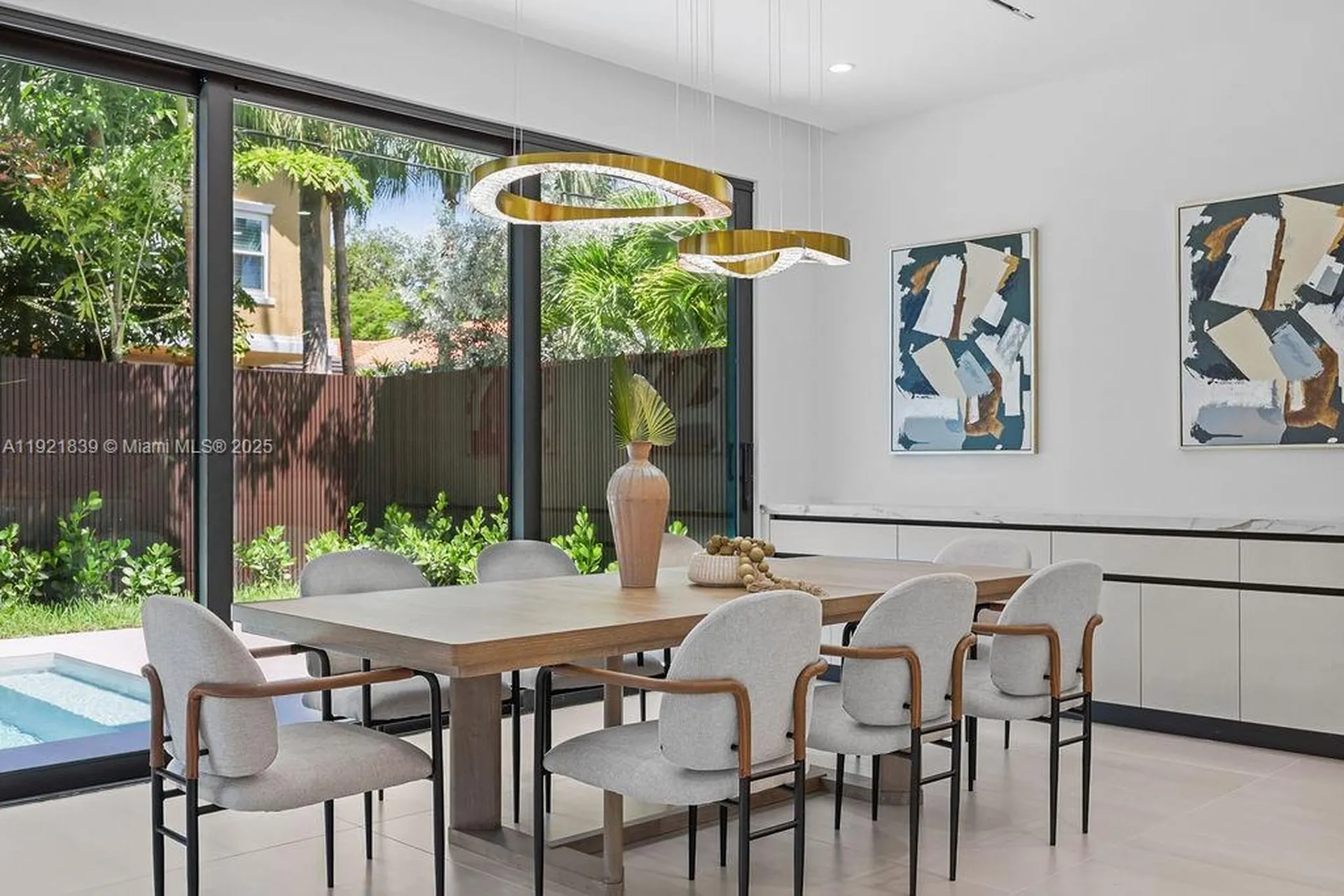 618 NE 17th Way Fort Lauderdale FL 33304