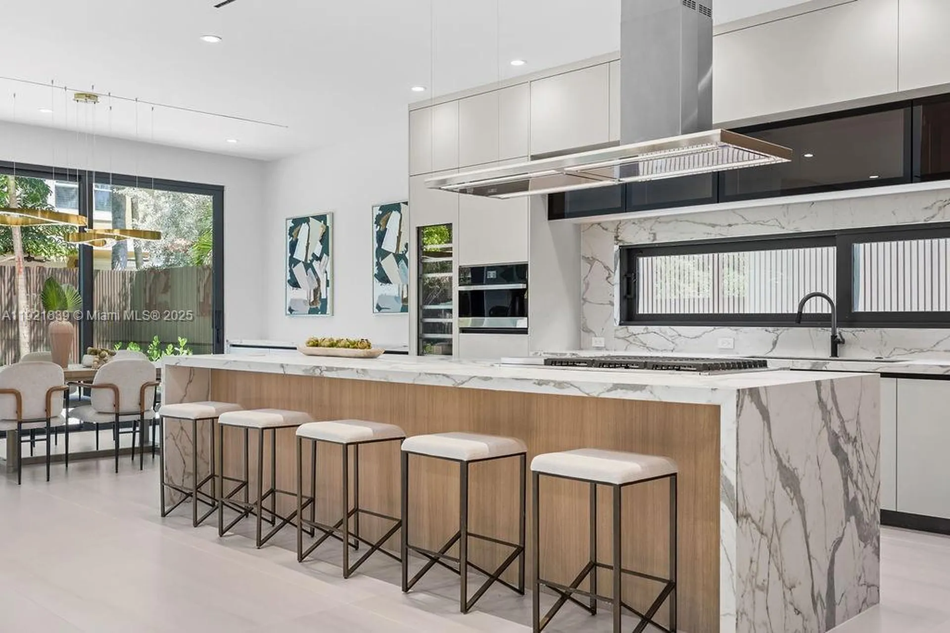 618 NE 17th Way Fort Lauderdale FL 33304