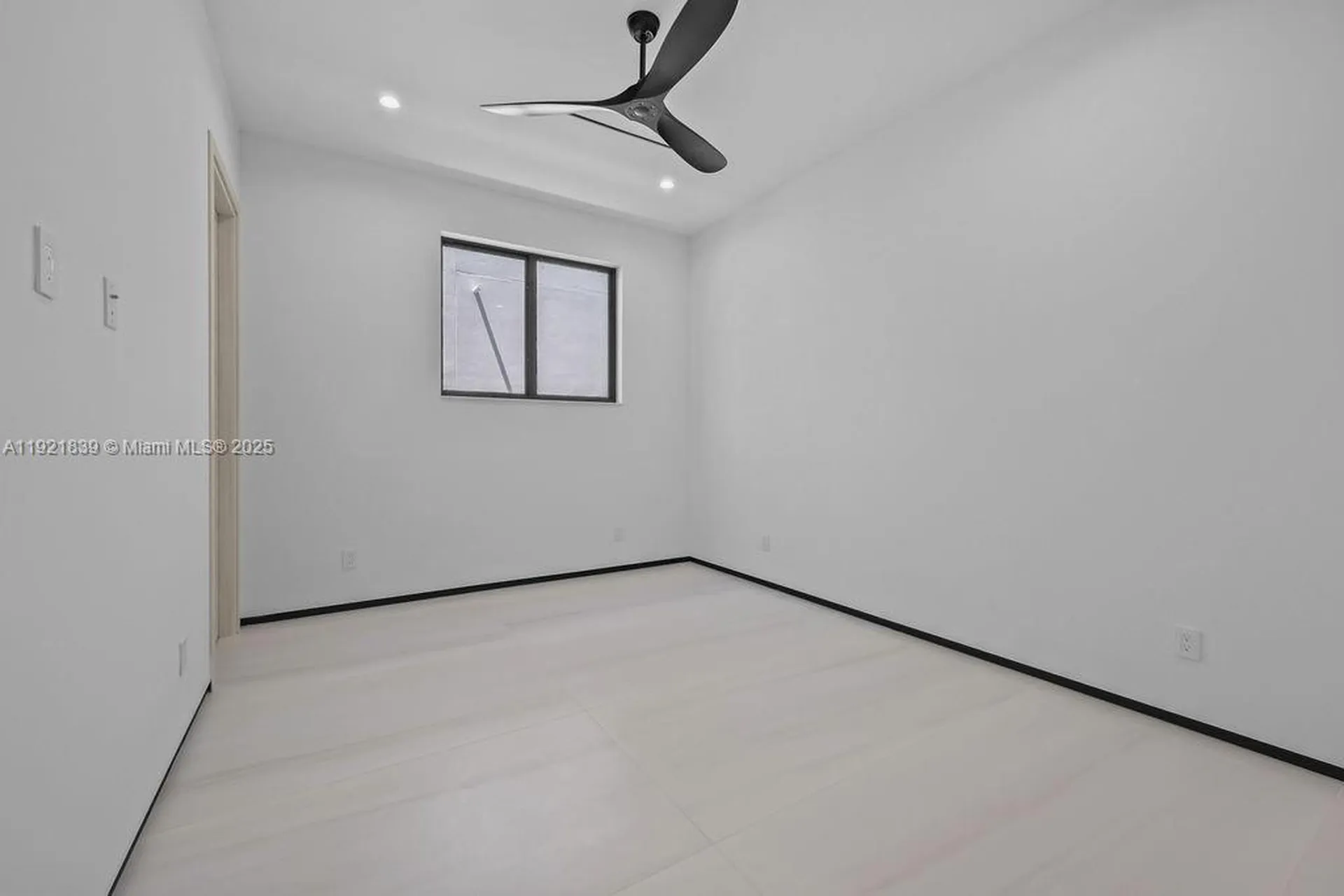 618 NE 17th Way Fort Lauderdale FL 33304