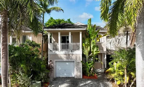 3121 SE 2nd Drive Homestead FL 33033