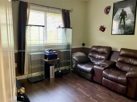 3121 SE 2nd Drive Homestead FL 33033