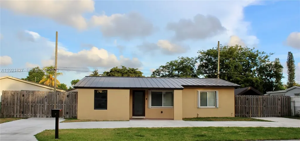 1715 N 59th Avenue Hollywood FL 33021