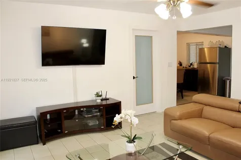 1715 N 59th Avenue Hollywood FL 33021