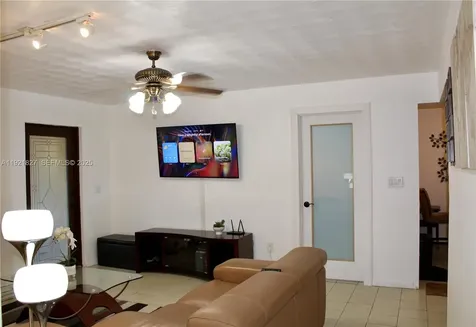 1715 N 59th Avenue Hollywood FL 33021