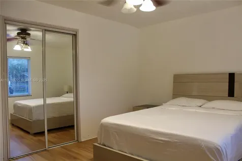 1715 N 59th Avenue Hollywood FL 33021