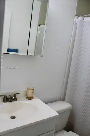 1715 N 59th Avenue Hollywood FL 33021