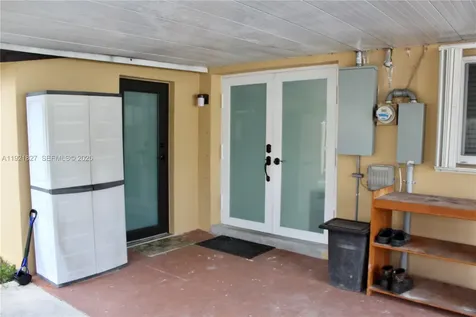1715 N 59th Avenue Hollywood FL 33021