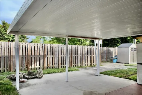 1715 N 59th Avenue Hollywood FL 33021