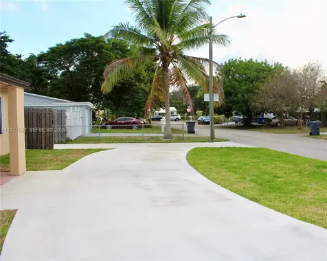 1715 N 59th Avenue Hollywood FL 33021