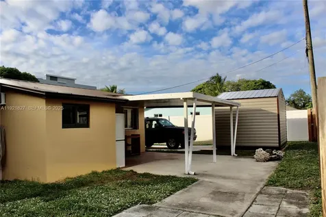 1715 N 59th Avenue Hollywood FL 33021