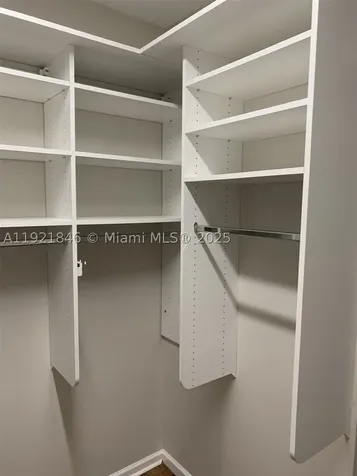 2518 Bay Pointe Court Weston FL 33327