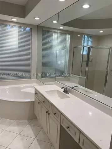 2518 Bay Pointe Court Weston FL 33327