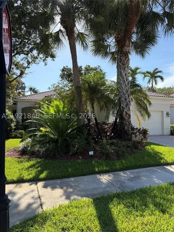 2518 Bay Pointe Court Weston FL 33327