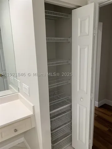 2518 Bay Pointe Court Weston FL 33327
